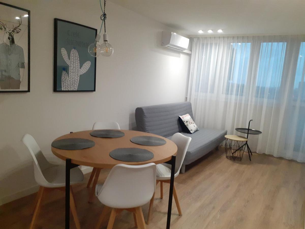 IX Pietro - 9Th Floor Apartment In Katowice Ngoại thất bức ảnh